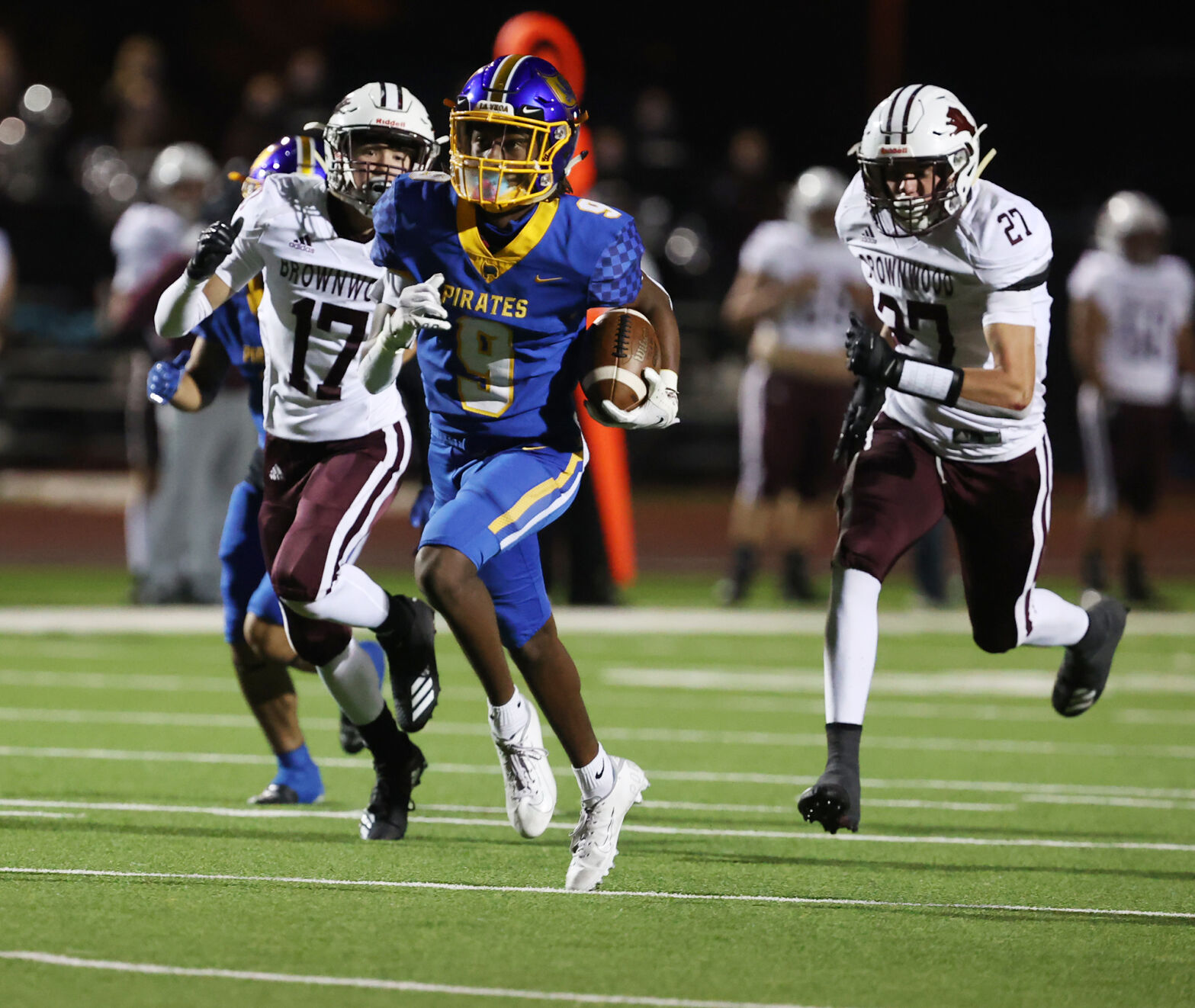 La Vega (7-2) vs. FW Western Hills (4-5), 7:30 p.m. Friday at La Vega